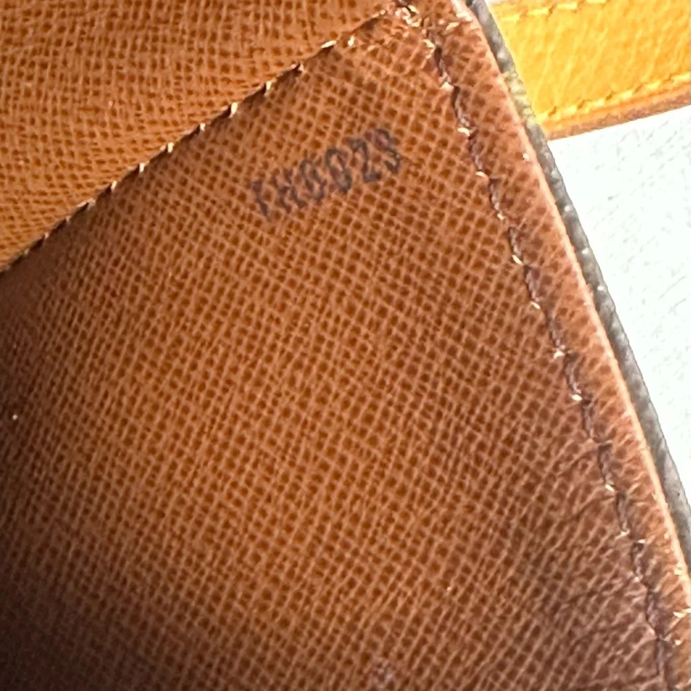 Louis Vuitton Crossbody Bag - Picture 10 of 10